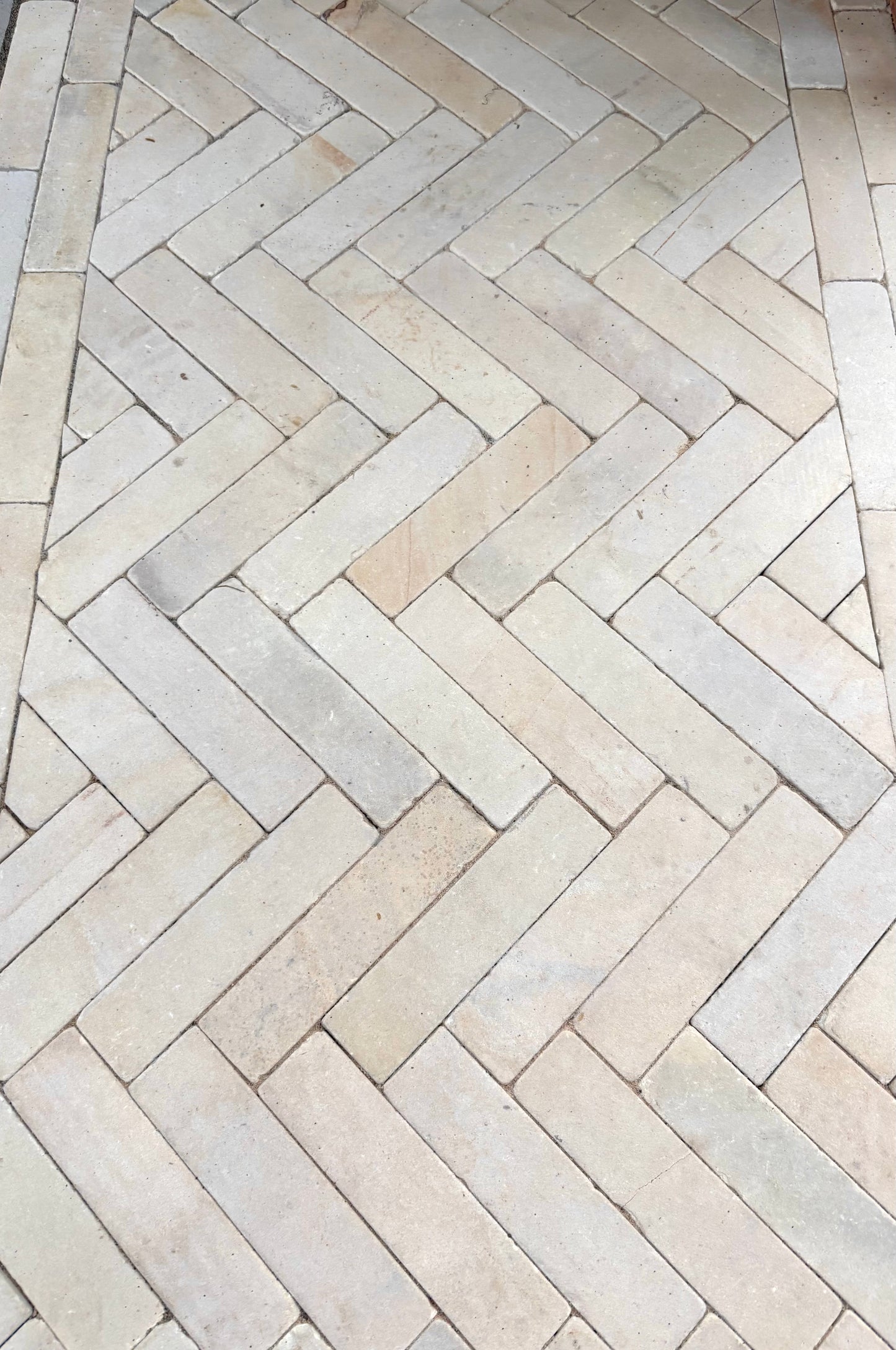 Ethan Mason Dune Sandstone Pavers 200x50x40 (Setts) - Paving Shopper