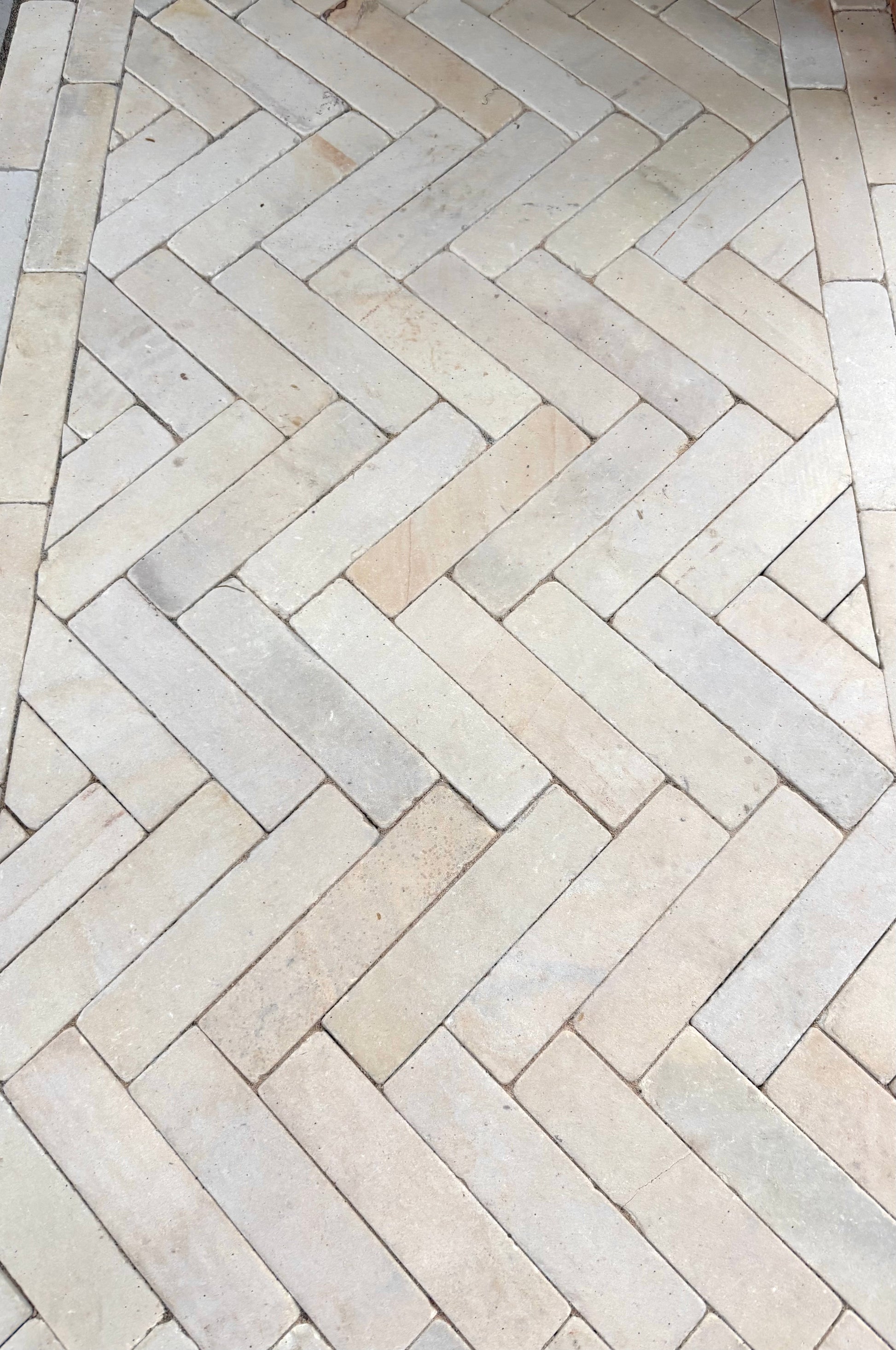 Ethan Mason Dune Sandstone Pavers 200x50x40 (Setts) - Paving Shopper