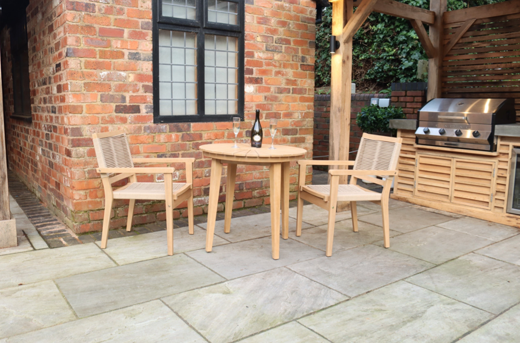 Roma 80cm Round Sunray Bistro Set with Roma Rope Stacking Chairs - Paving Shopper