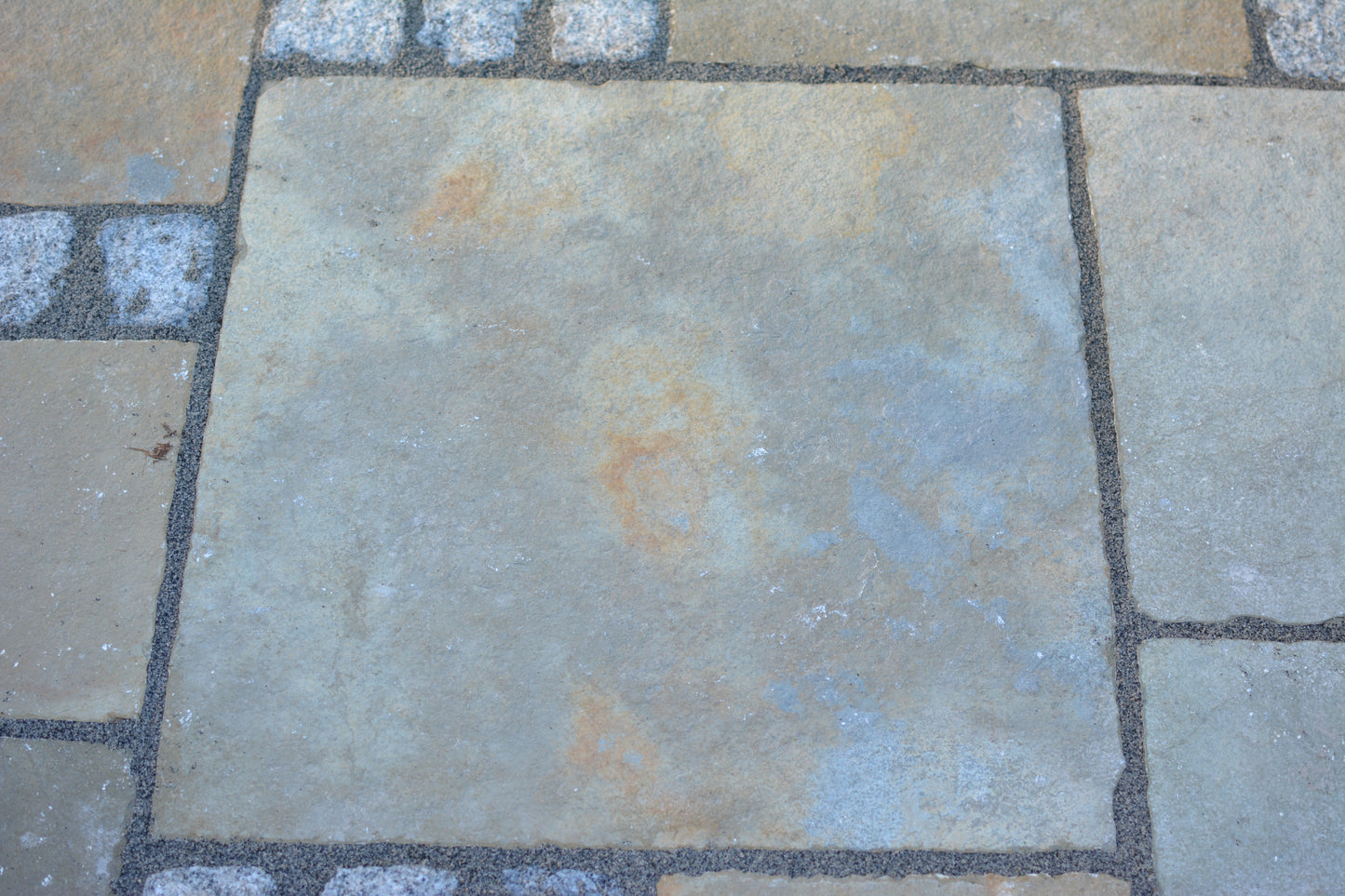Yellow Limestone Paving Patio Kit - Paving Shopper