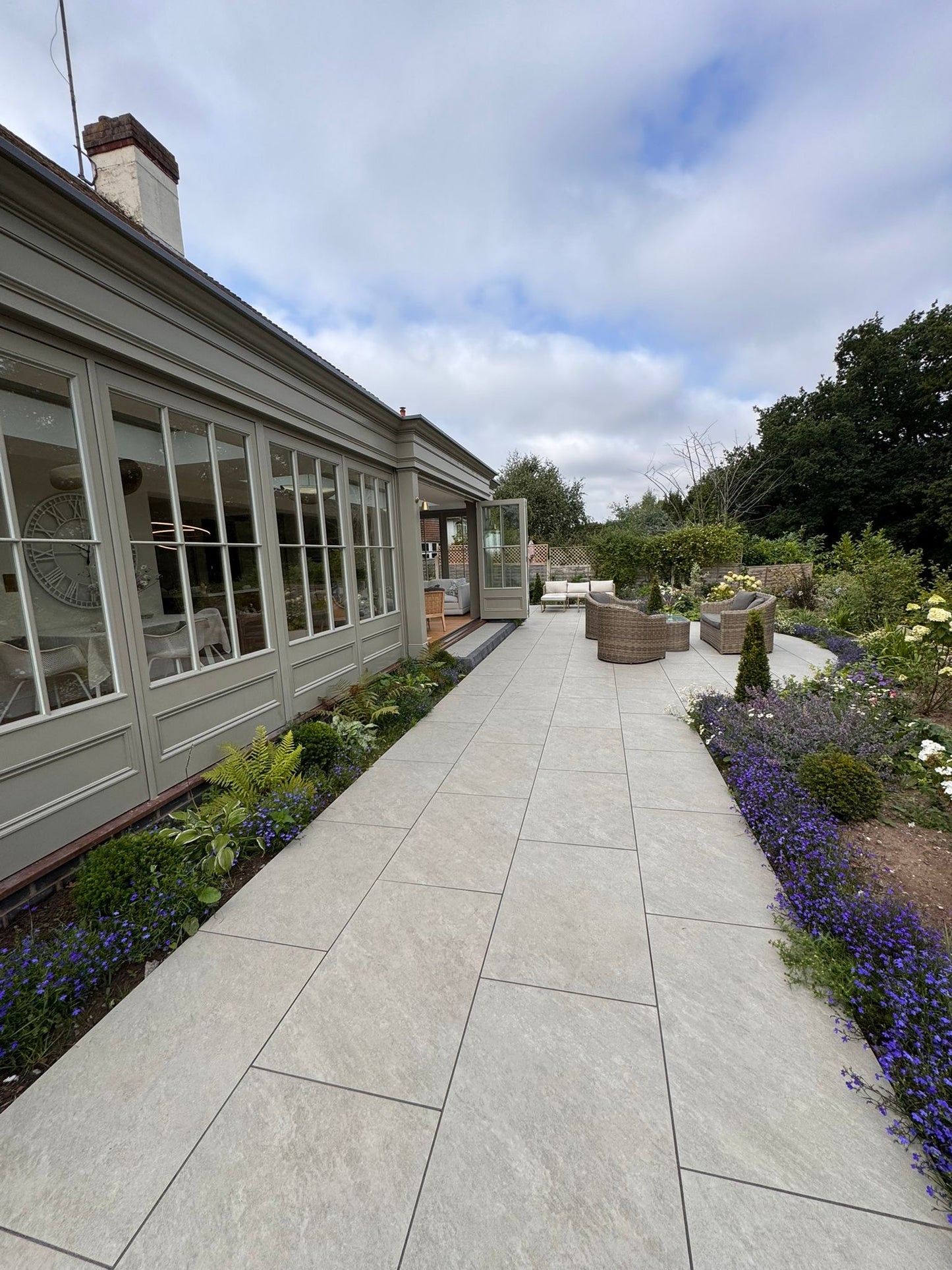 Quartz Light Porcelain 900 x 600 Paving Slabs - Paving Shopper