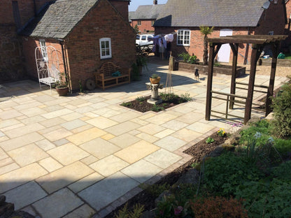 Ethan Mason Yellow Mix Limestone Paving - Paving Shopper