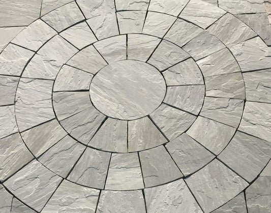 Kandla Grey Circle Paving Kit - Paving Shopper