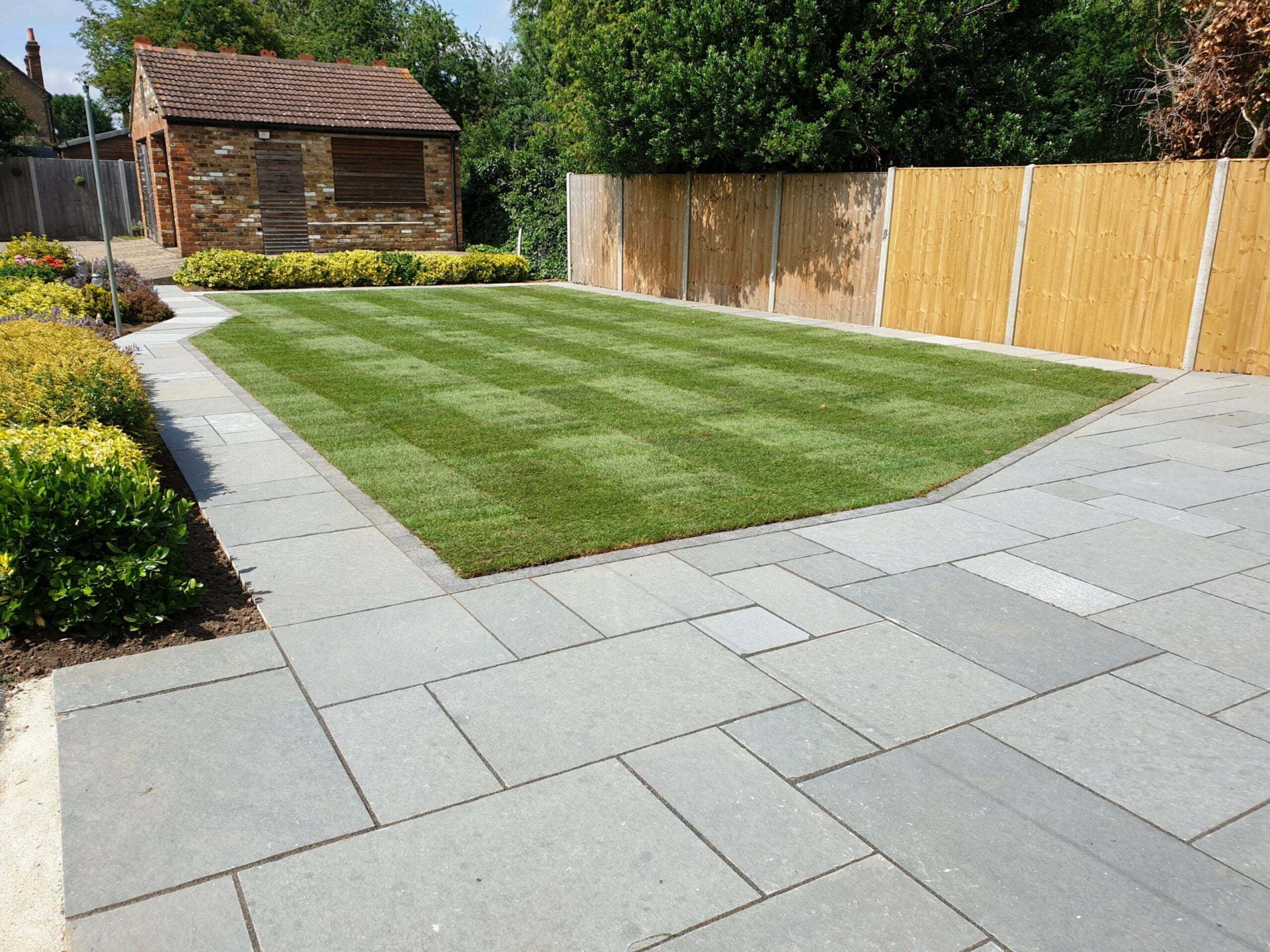 Paving Overview Kota Blue Sawn-Edge Limestone 900 x 600 Paving Slabs – Paving Shopper
