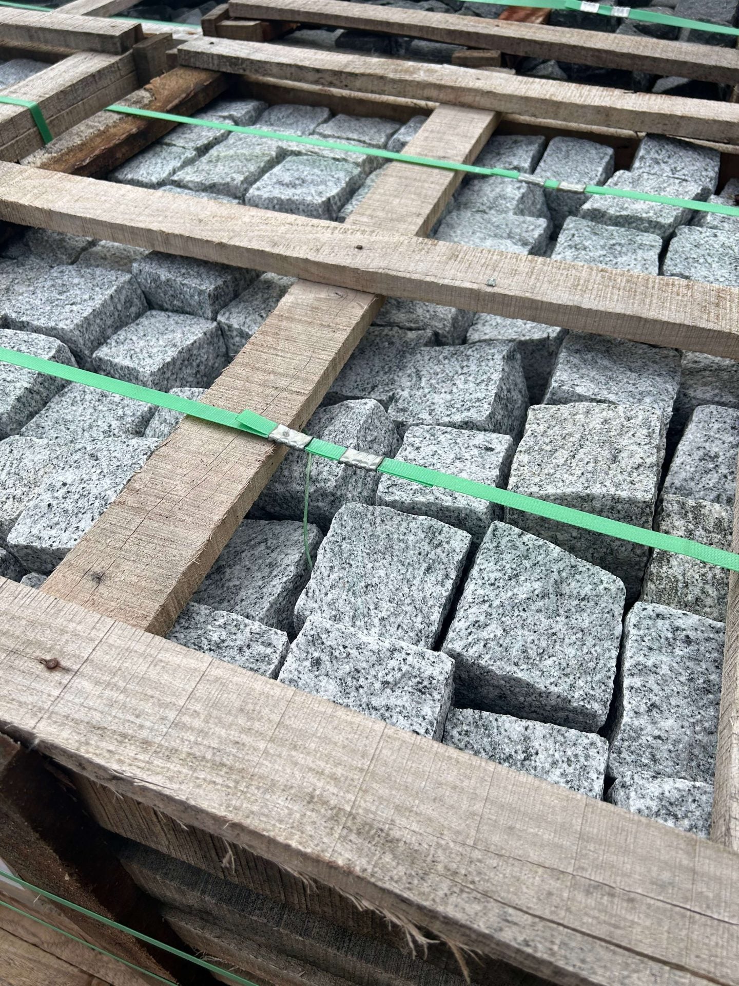 Silver Grey Granite Setts - Paving Shopper