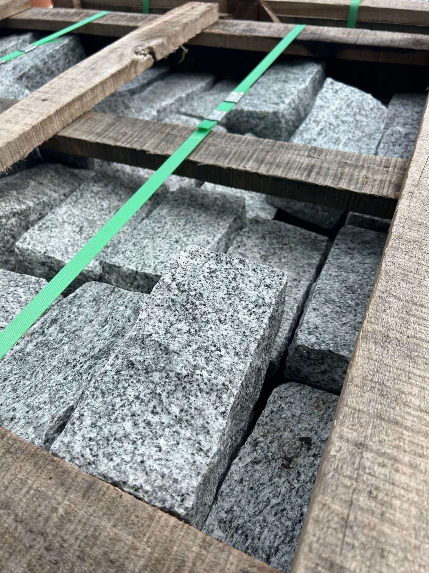 Silver Grey Granite Setts - Paving Shopper